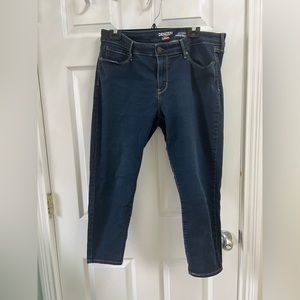 Levis Skinny Ankle Jeans